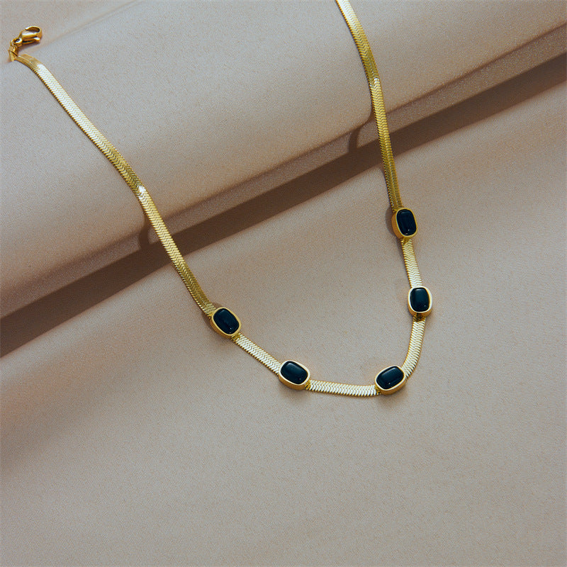 Noir Luxe Chain Necklace –18K Gold Black Stone Jewellery