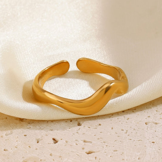 Soft Curve Ring